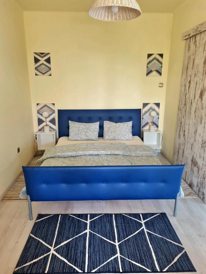 Stepin Appartement Kiskunfélegyháza Buitenkant foto